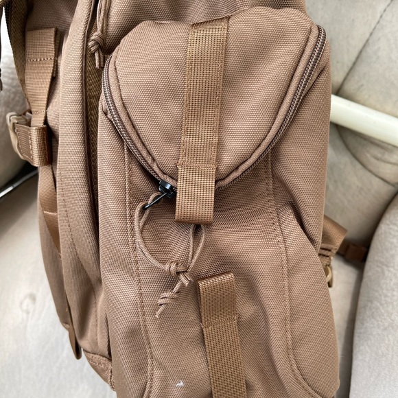 Nike SFS Responders Backpack - Picture 7 of 8